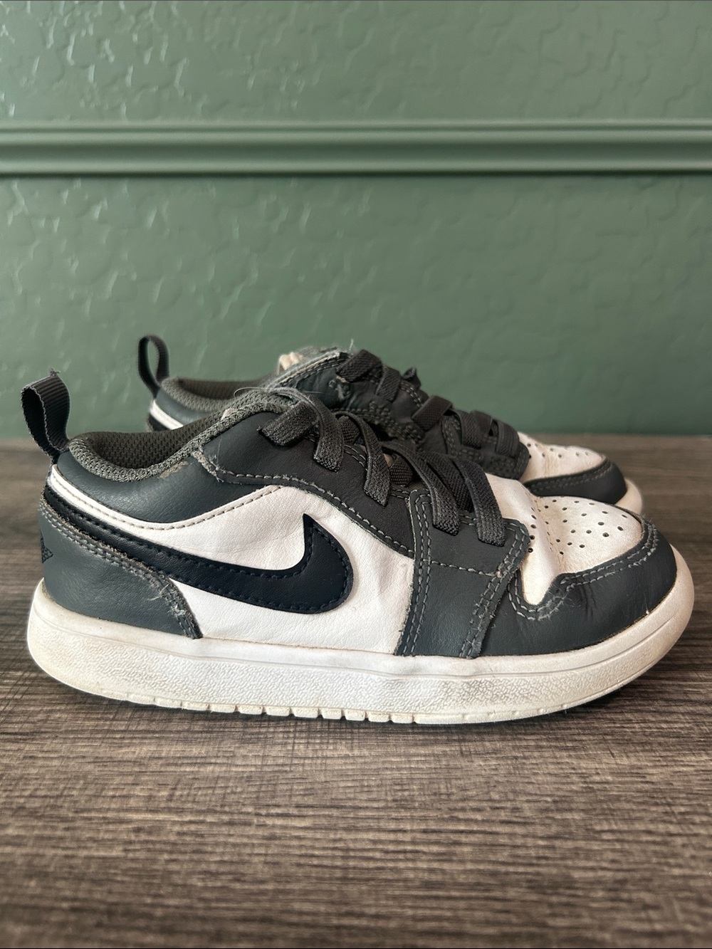 Jordan 1 Low Alt sneakers